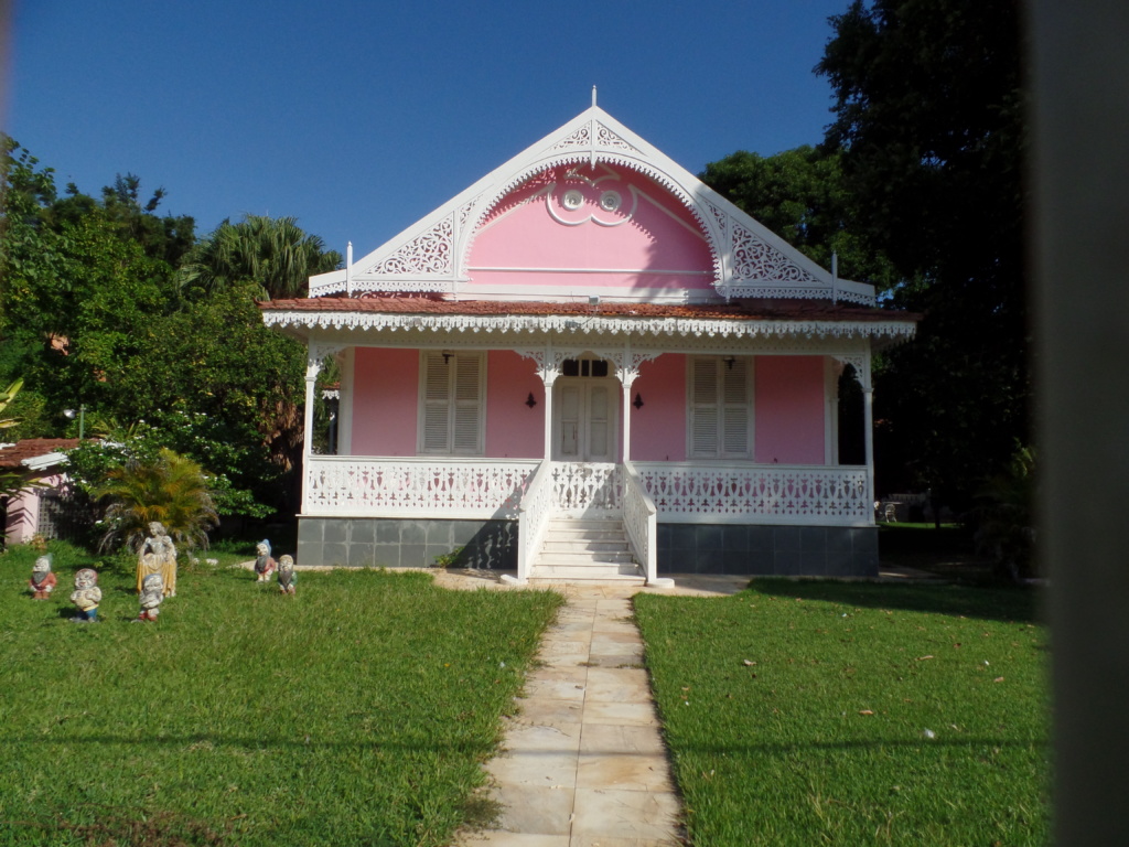 A casa que parece de boneca é conhecida como Casa da Moreninha