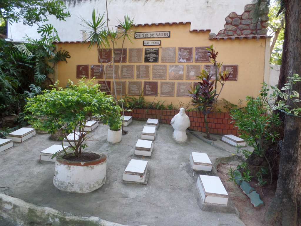 Cemitério de Pássaros Cemitério de Pássaros